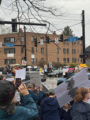 Long shot of Hands Off rally in Shadyside PA 4/5/25